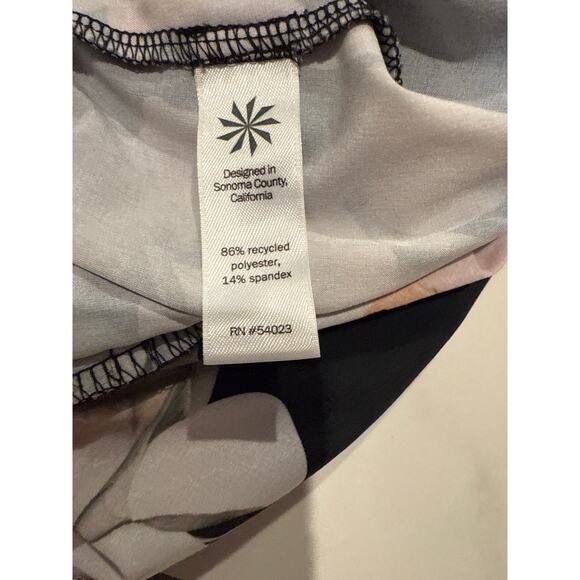 Athleta Hudson Board Shorts & Lima 0 Linen Fold Over Waistband Shorts both Sz 2 - Picture 8 of 16